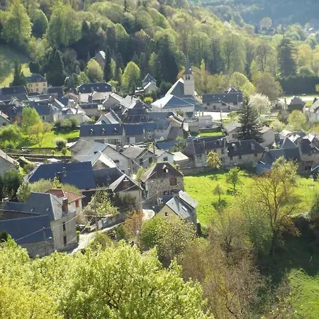 Сasa de vacaciones Maison De Village Au Pied Des Pyrénées Marignac (Haute-Garonne)