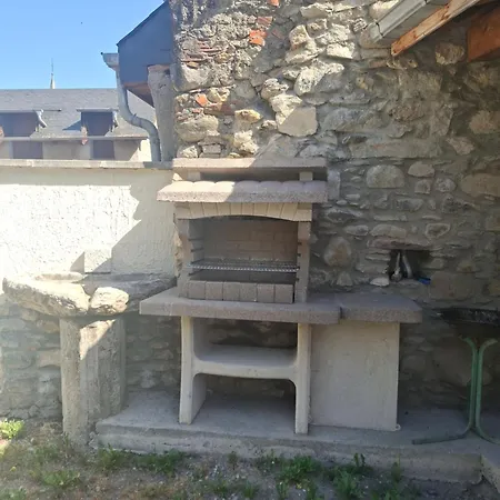 Maison De Village Au Pied Des Pyrénées Сasa de vacaciones *