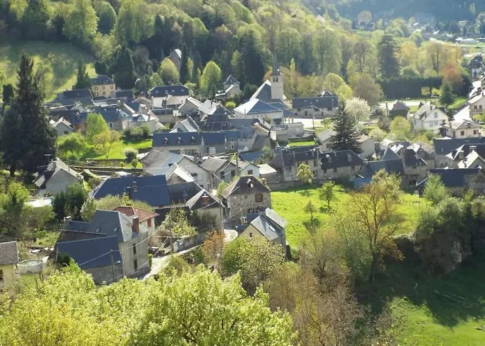 Дом отдыха Maison De Village Au Pied Des Pyrenees Marignac (Haute-Garonne)