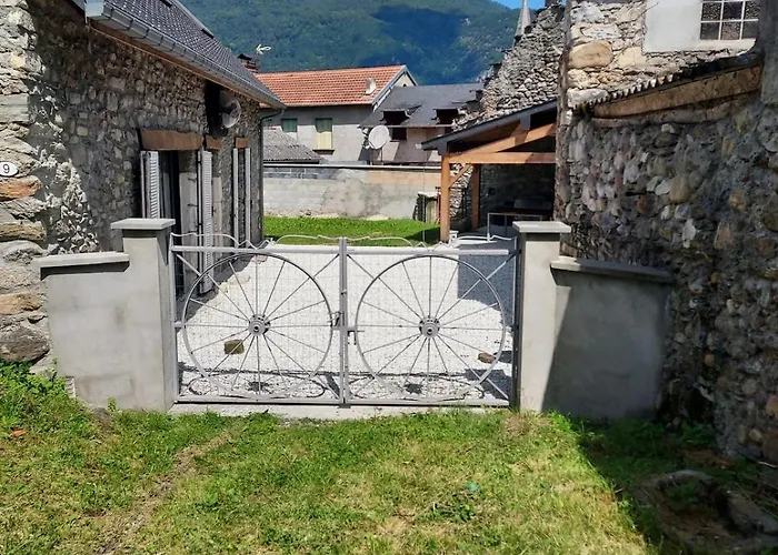 Maison De Village Au Pied Des Pyrenees Дом отдыха *
