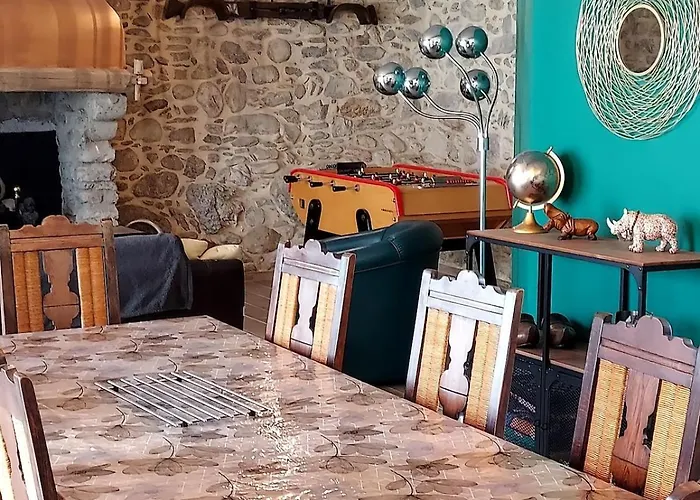 Maison De Village Au Pied Des Pyrenees * Marignac (Haute-Garonne)