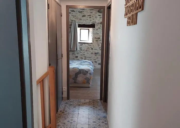 Дом отдыха Maison De Village Au Pied Des Pyrenees *